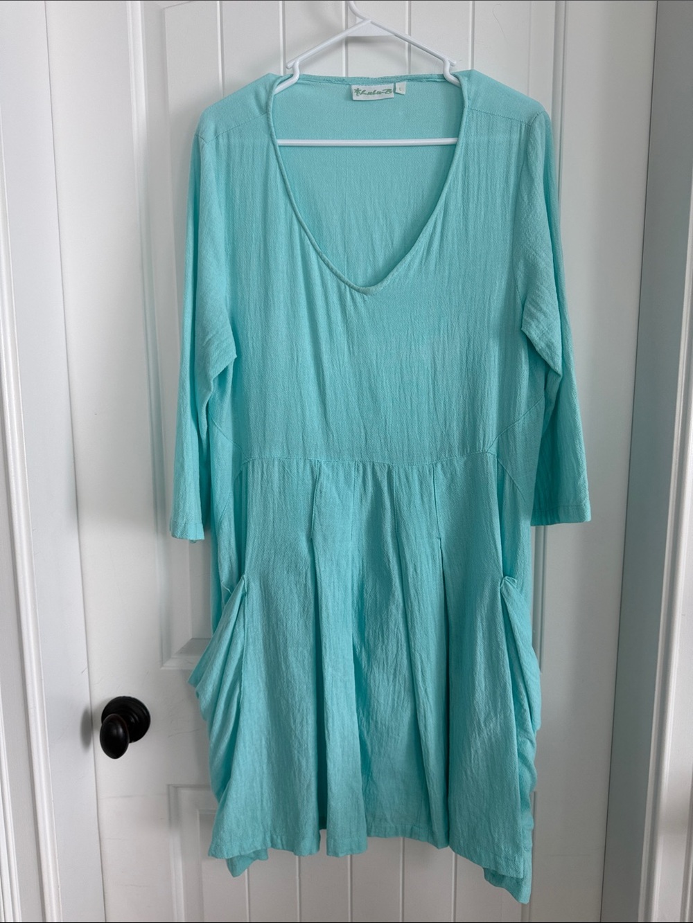 Lulu-B Aqua V-Neck Casual Tunic Dress with Side Pockets